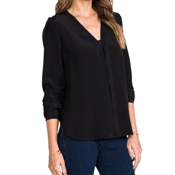 *SOLD* Vince Silk Picot Edge Blouse - Small - Picture 4 of 7